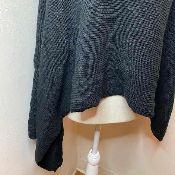 Accessory Street Black One Shoulder Cold Shoulder Poncho - Picture 6 of 9